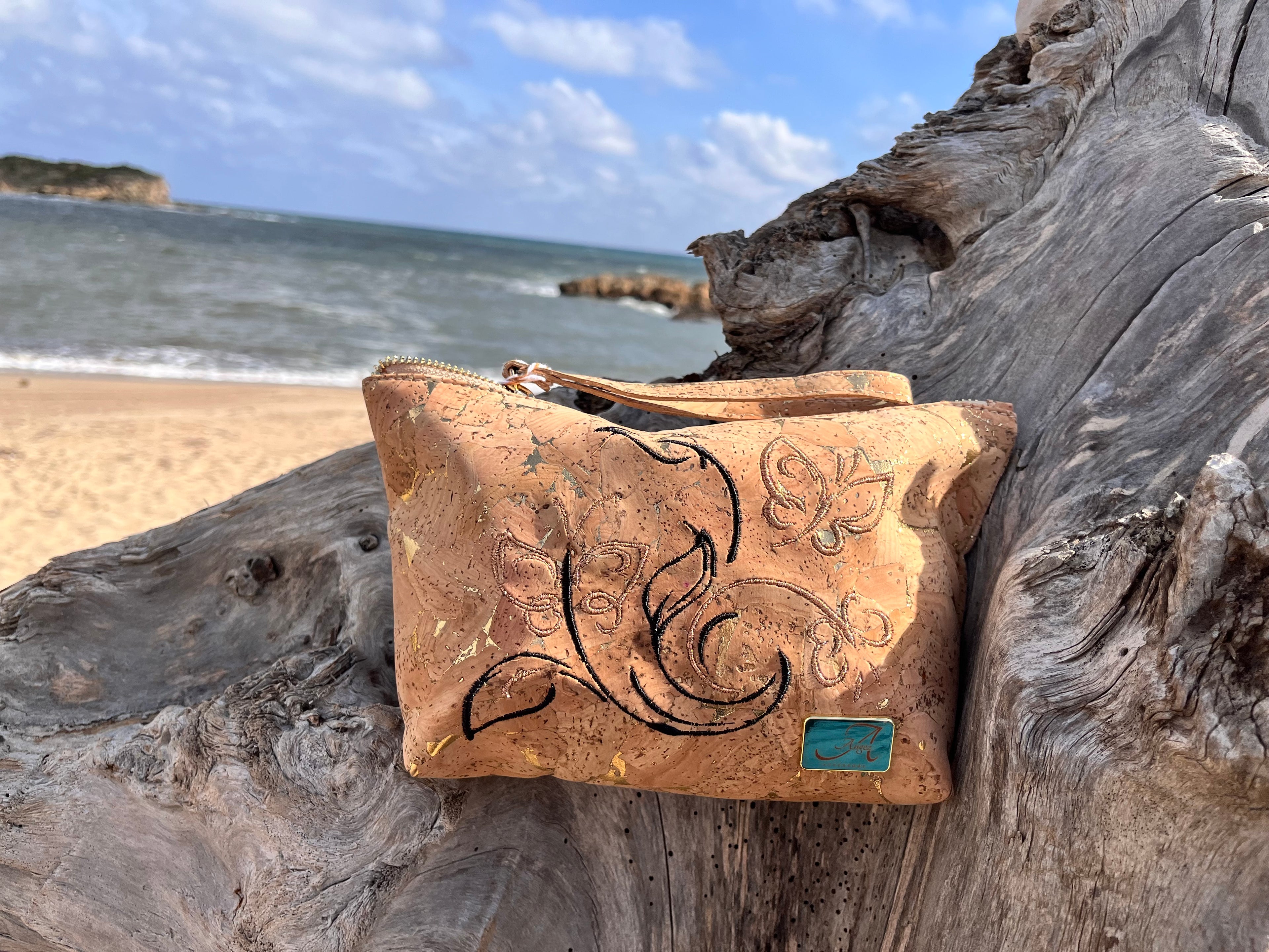 Pochette Alissa – Farfalle ricamate