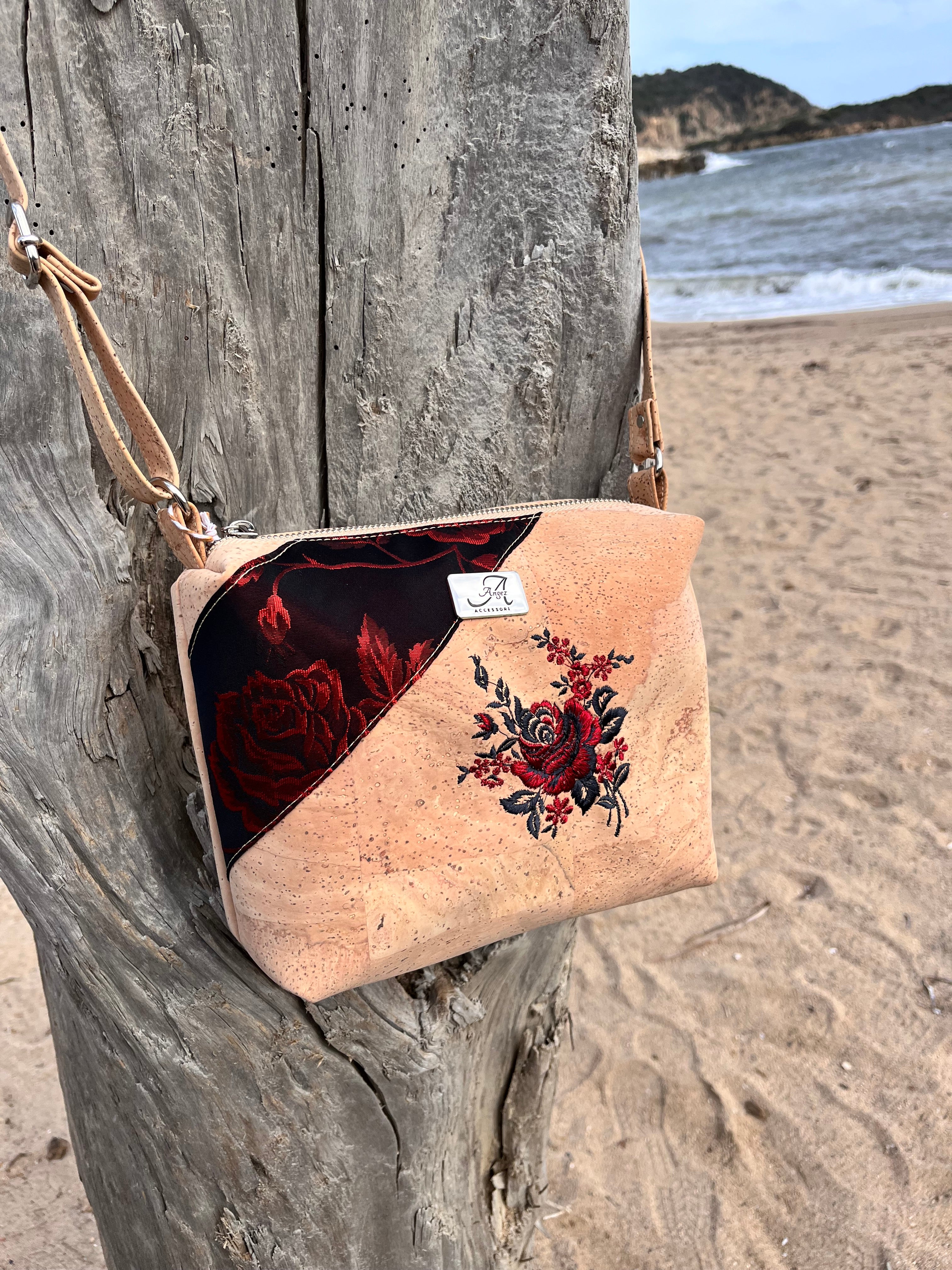 Borsa Aglaia – Eleganza Ricamata