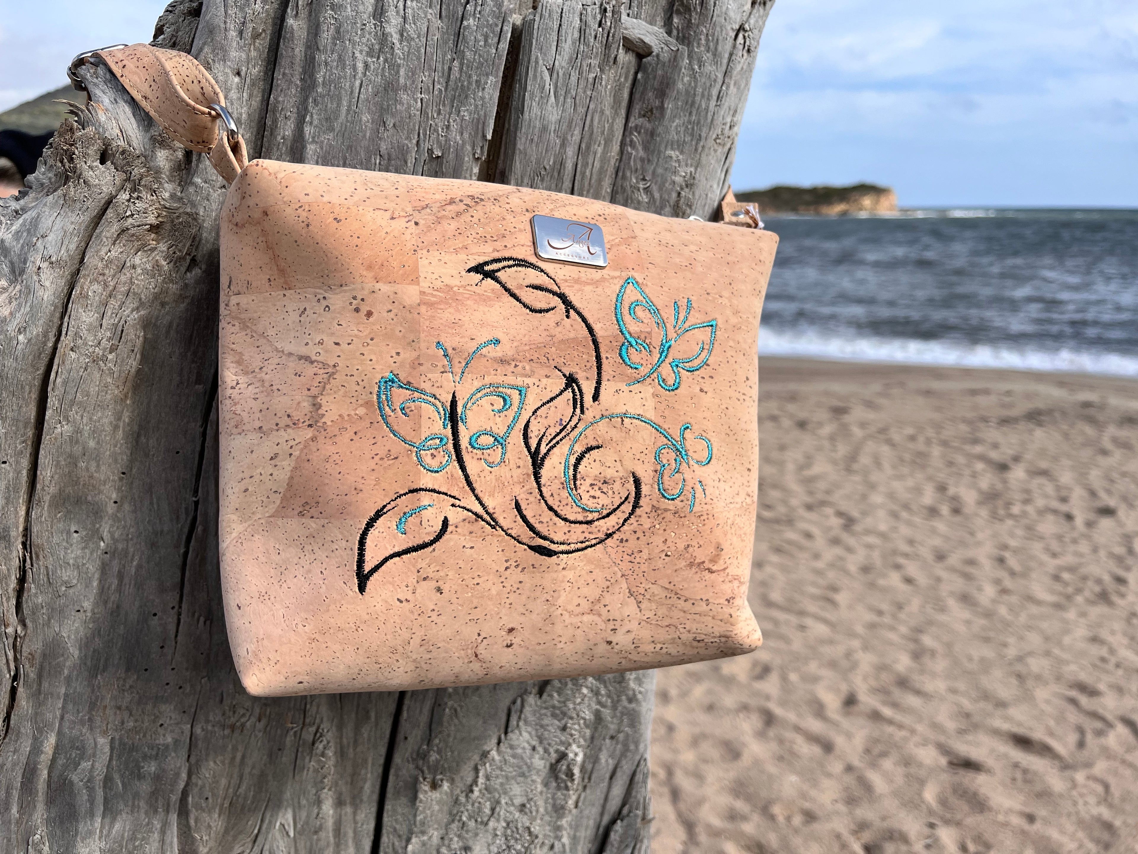 Borsa Aglaia – Farfalle ricamate