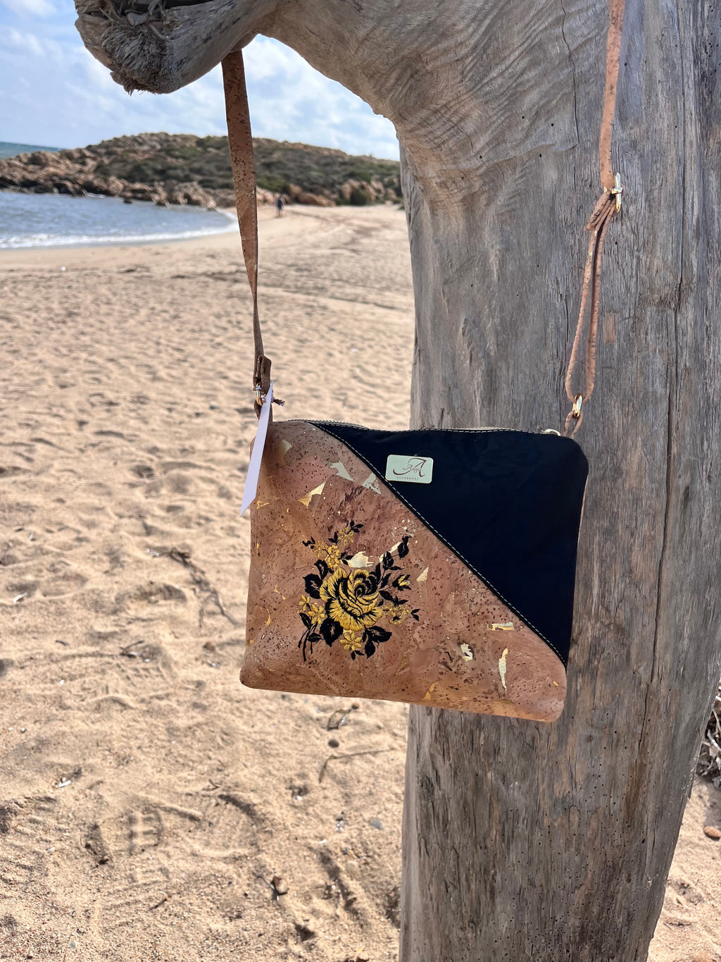 Borsa Aglaia – Eleganza Ricamata