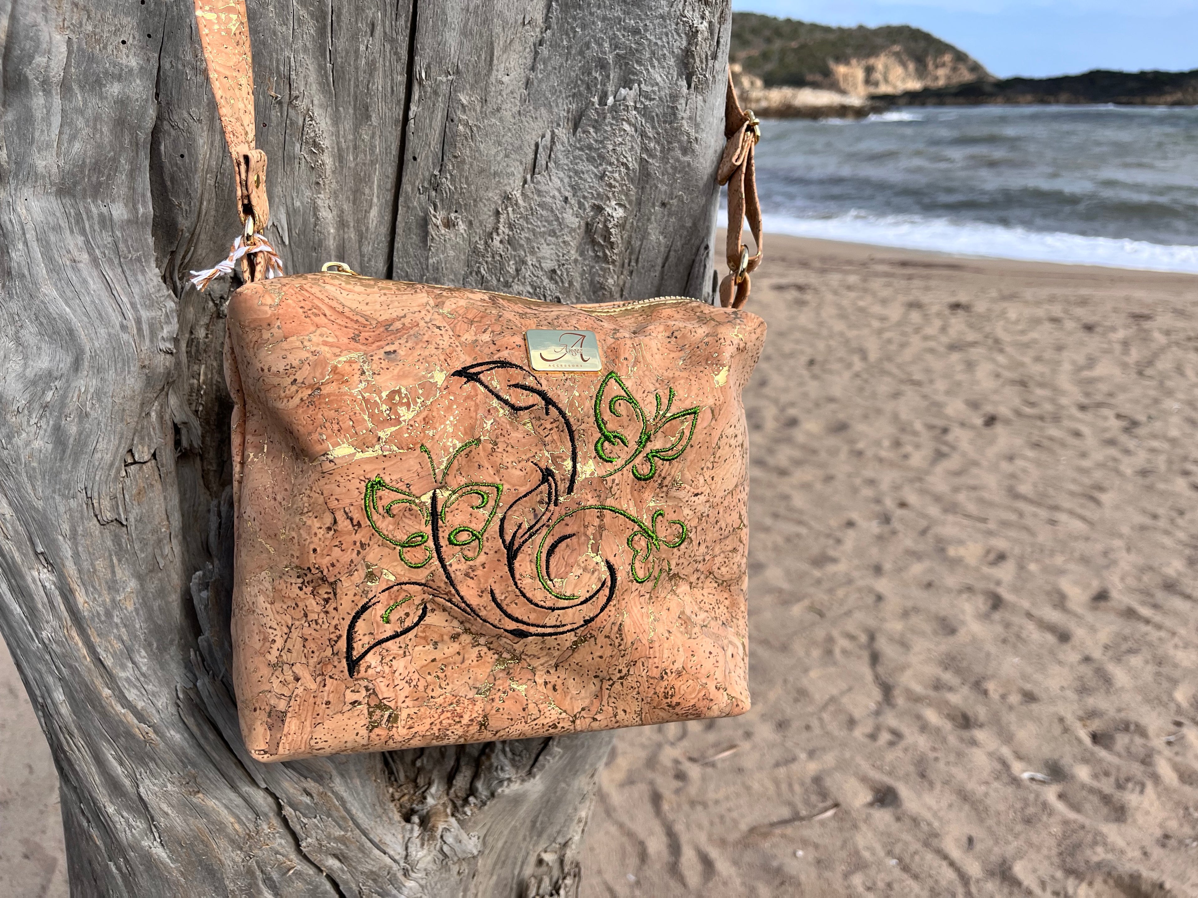 Borsa Aglaia – Farfalle ricamate