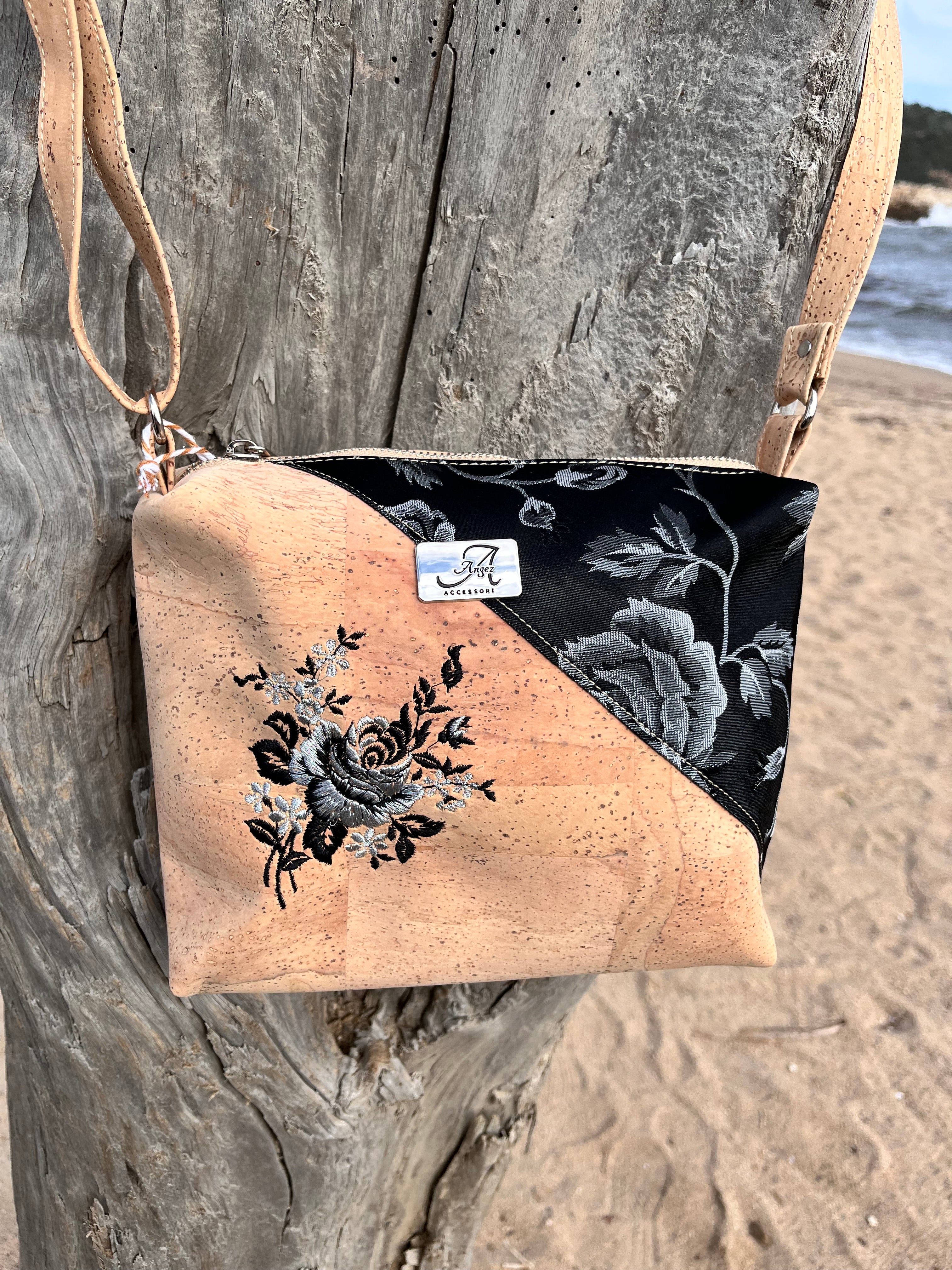 Borsa Aglaia – Eleganza Ricamata